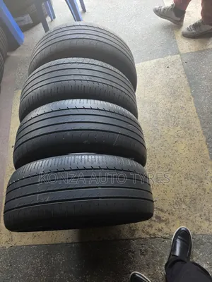 Matairi ya Yokohama 235/50R18 (Seti ya 4)