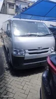 Toyota HiAce 2019 Nyeupe - 1