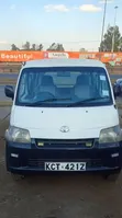 Toyota TownAce 2011 White - 4