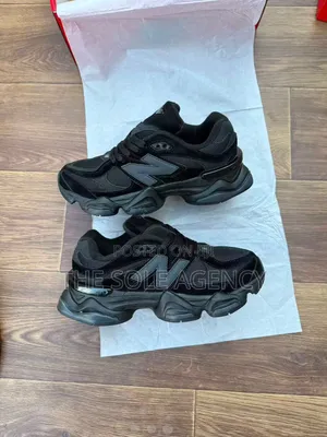 New Balance 9060 Sneakers