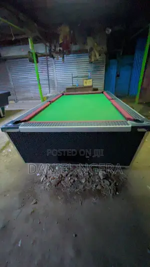 Pool Table Rangi ya Maroon - King Brand