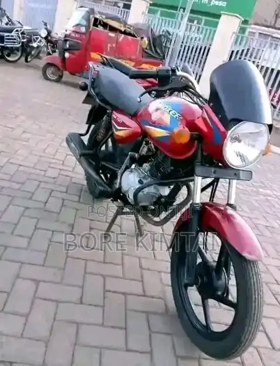 Bajaj Boxer 150 UG 2025 Red - 1