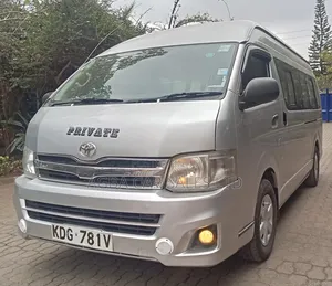 Toyota HiAce 2014