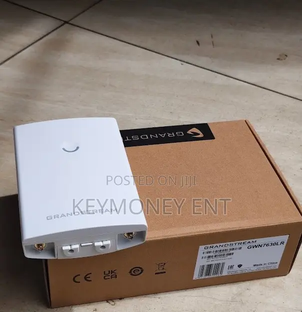 Grandstream GWN7630 Enterprise WiFi Access Point - 1