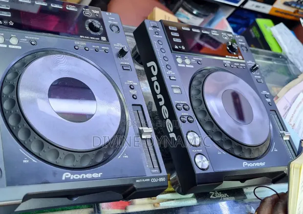 Pioneer CDJ-850 DJ Controller - Brand New - 1
