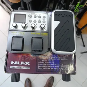 Akai MPK Mini Compact Keyboard na Pad Controller