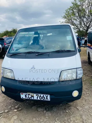 Mitsubishi Delica 2010