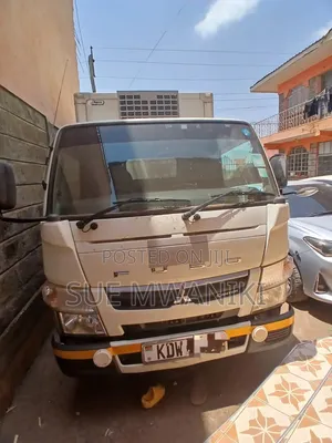 Mitsubishi Canter 2018 Lori la Choo