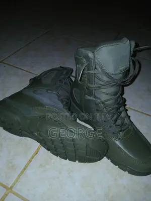 LALO Shadow Intruder 8" Tactical Boots - Ranger Green