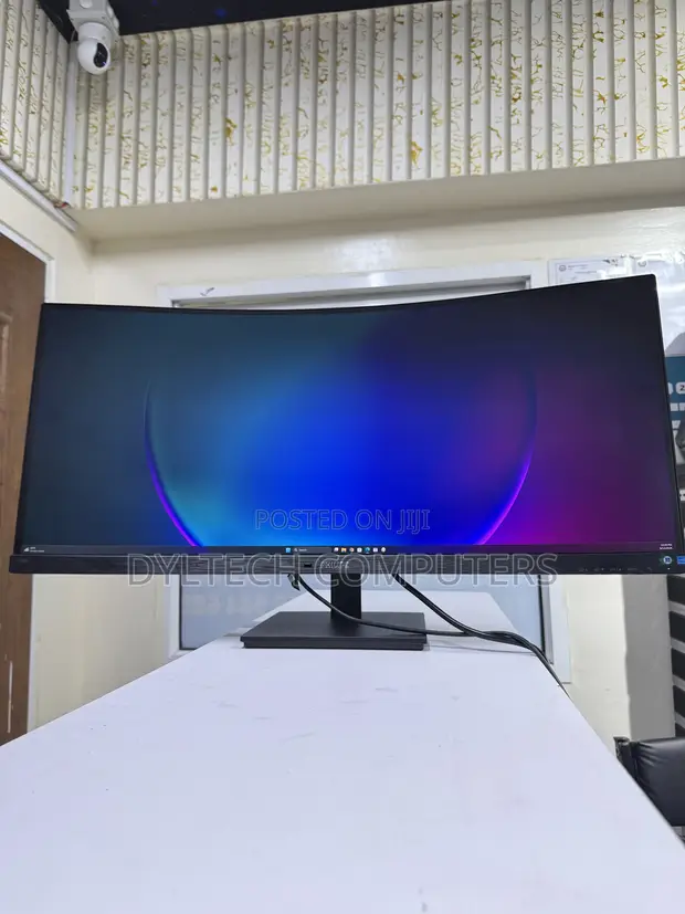 Philips 346B1 34-inch Monitor - 1