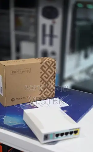 MikroTik RB951 5-Port Wireless Router