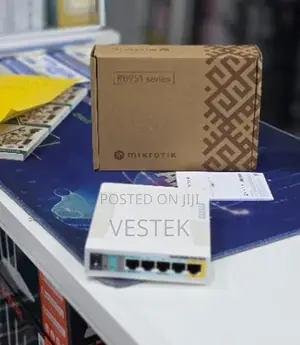 MikroTik RouterBOARD RB951 Series High-Power Wireless Router