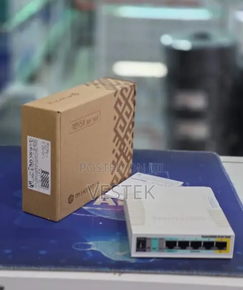 MikroTik RB951 Series 5-Port Wireless Router - White - 1