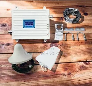 Space Efficient Tri-Band GSM Mobile Network Booster