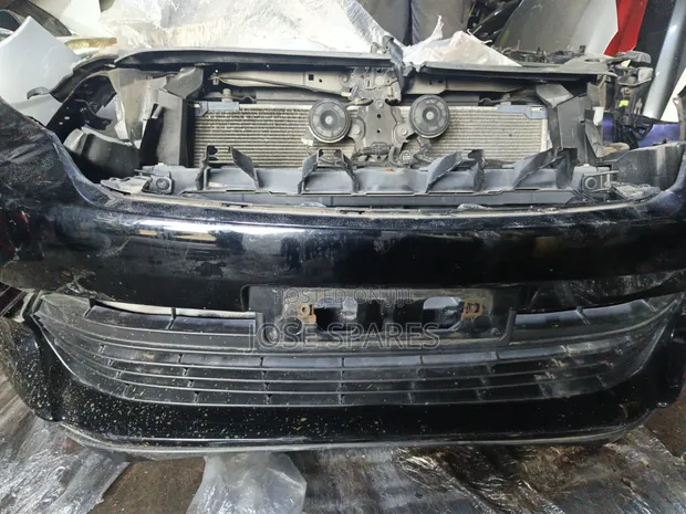 Toyota Harrier Nosecut - 1