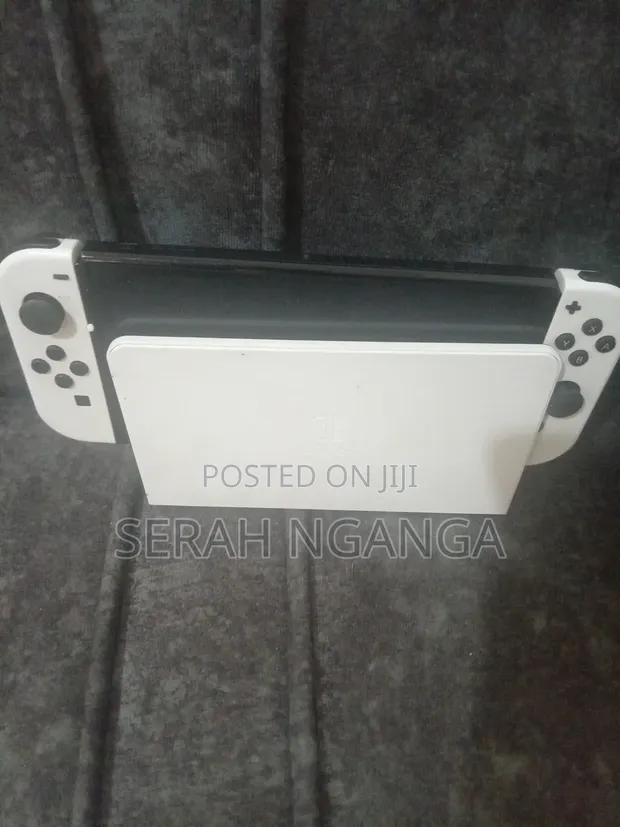 Nintendo Switch (Used) - 1