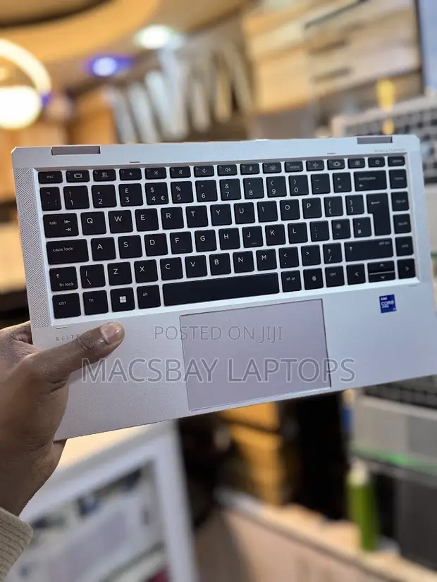 Laptop HP EliteBook 1040 G8 - Core i7, 32GB RAM, 512GB SSD - 1