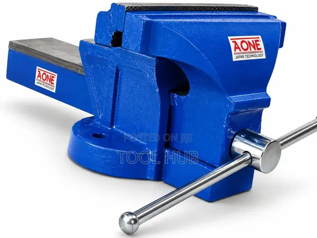 4-Inch Heavy Duty Bench Vise with Swivel Base - 1