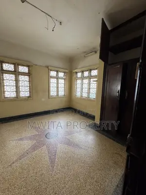 Secure Spacious Storage Space for Rent