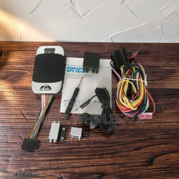 Uuzaji wa Punguzo: TK303 GPS Car Vehicle Tracker - 1