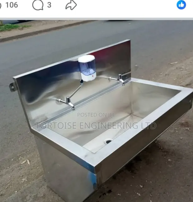 Stainless Steel Hospital Surgical Scrub Sink (900mm x 350mm) - 1