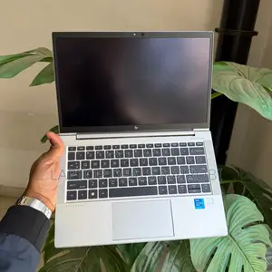 Laptop HP EliteBook 830 G8 - Core i7, 16GB RAM, 512GB SSD