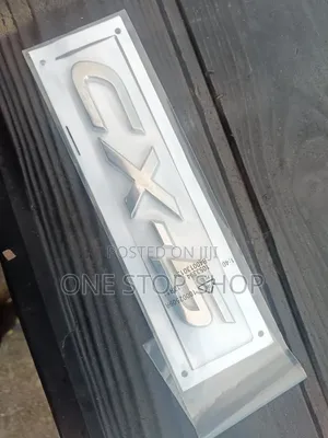 Nembo ya Nyuma ya CX-5 ya Fedha ya Chrome