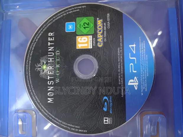 Used PS4 Monster Hunter World - 1