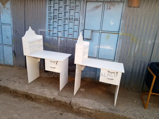 Meza ya Manicure - Mpya Kabisa - 1