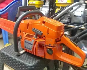 Husqvarna 272 Powersaw Mpya ya Kibiashara