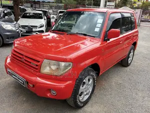 Mitsubishi Pajero IO 2006 Red