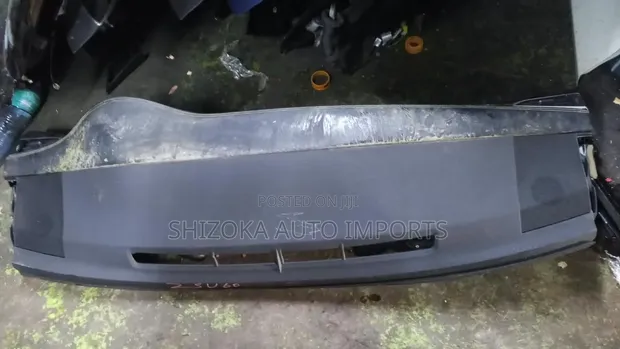 Dashboard ya Toyota Harrier 2015 - 1