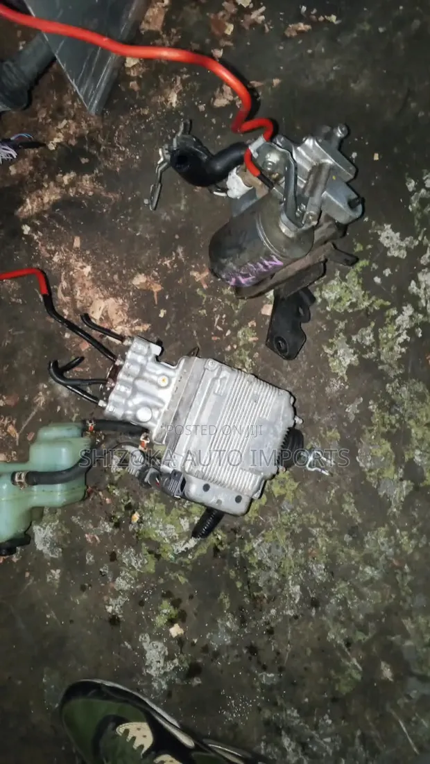 Toyota Fielder 165 Hybrid ABS Brake Booster - 1