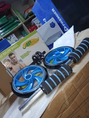 Brand New Bodyfit Dual-Wheel Ab Roller