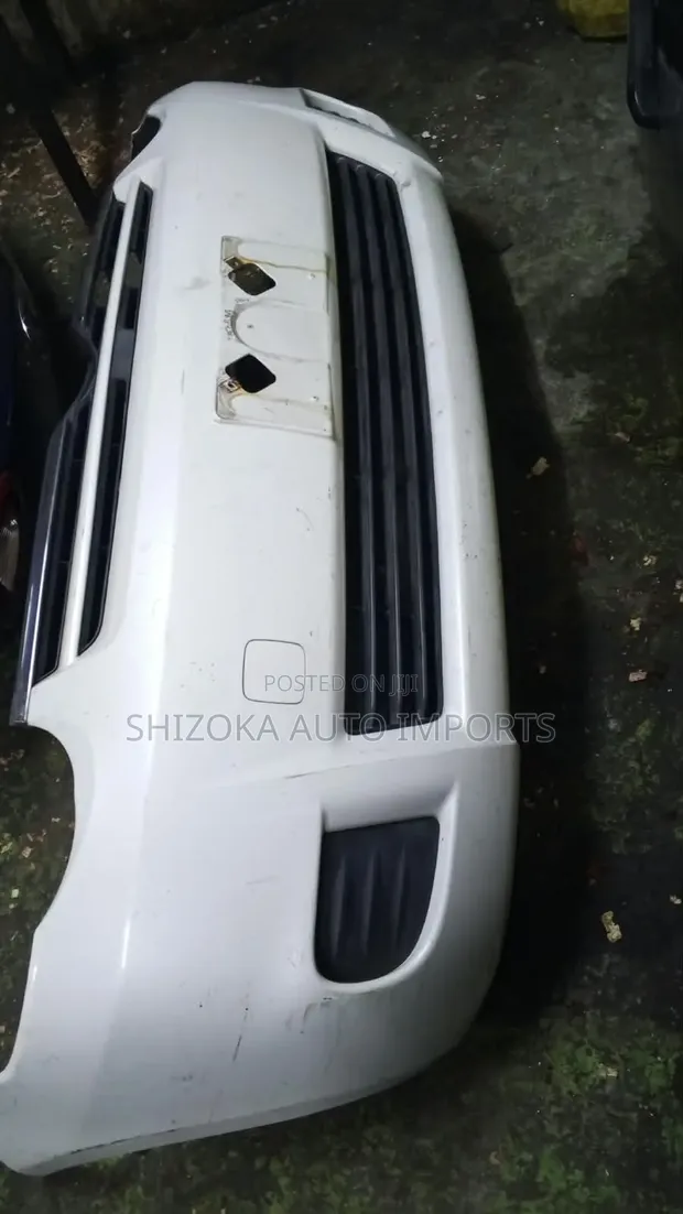 Toyota Sienta Front Bumper (Used) 2008 - 1