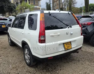 Honda CR-V 2006 Nyeupe