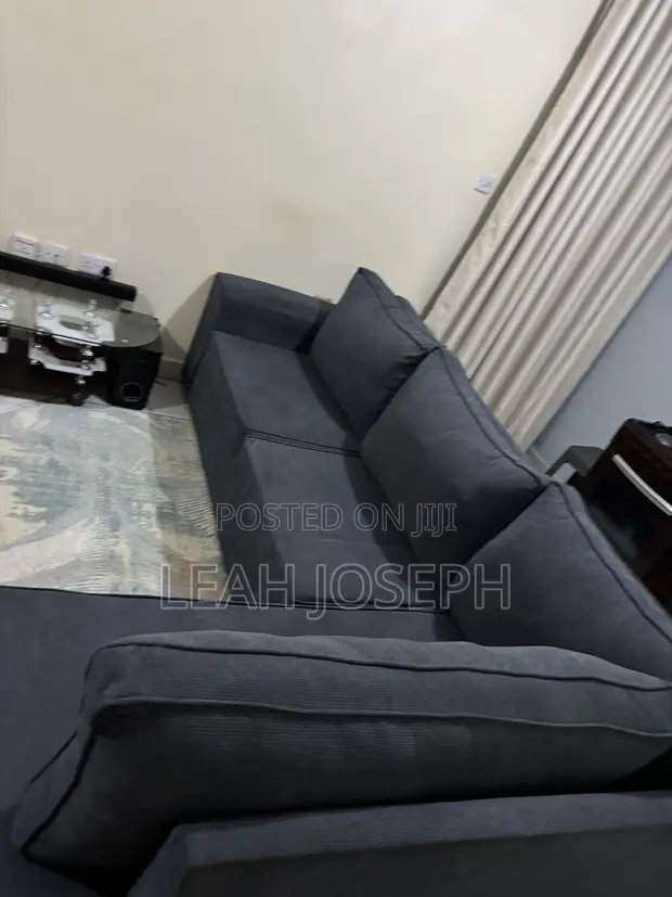 L-Shaped Seat - Gray Fabric - 1