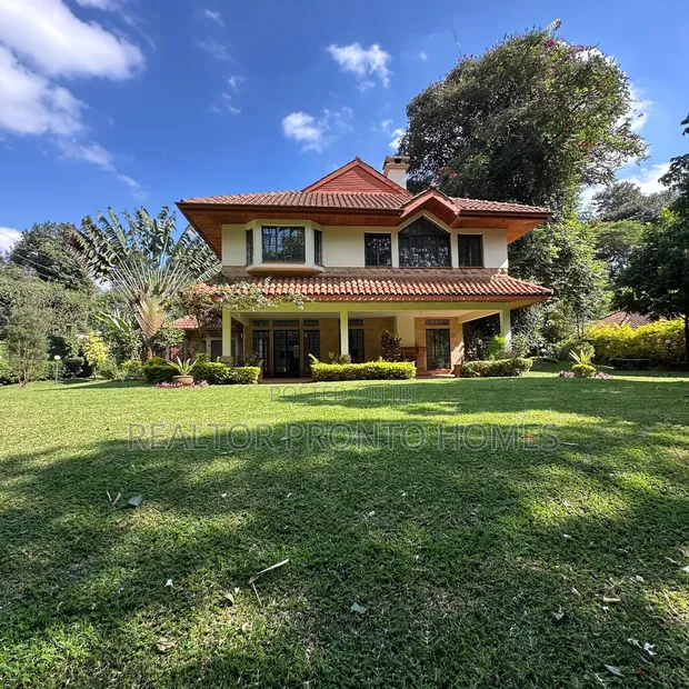5-Bedroom All-En-Suite Villa for Rent in Rosslyn - 1