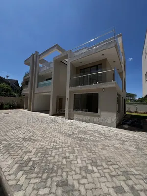 6-Bedroom Villa for Sale in Lavington, Muthangari