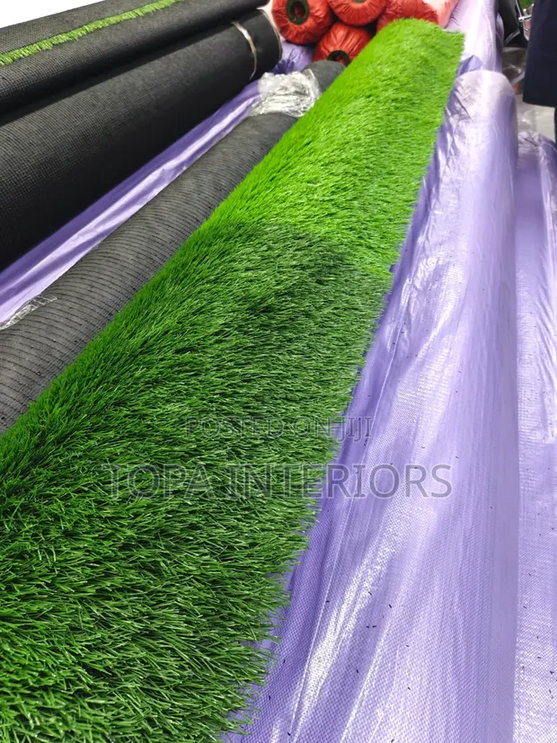 Carpet za Nyasi Bandia Nene Milimita 50 Zenye Ubora - 1