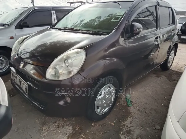 Toyota Passo 2012 Maroon - 1