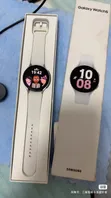 Samsung Galaxy Watch 5 43.3mm with 4 Straps & 2 Chargers - 5