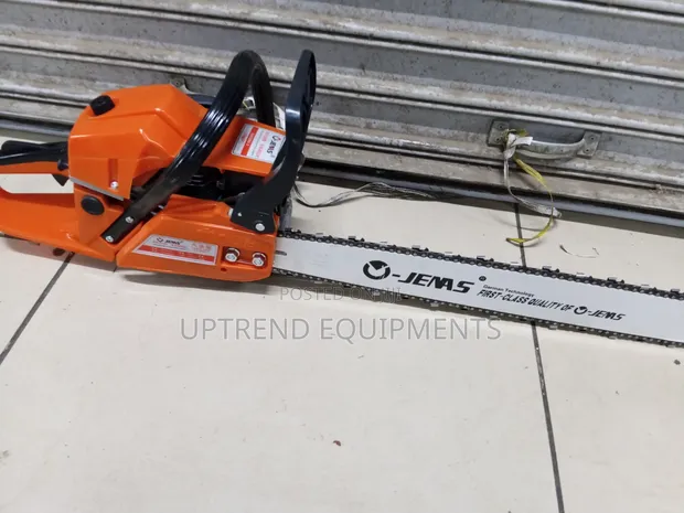 Jenas Chainsaw - 1