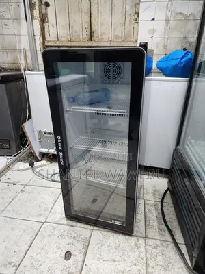 Display Refrigerator 180L Black