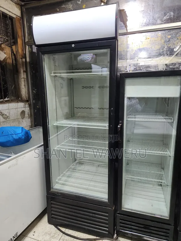 Black Display Refrigerator - Good Condition - 1