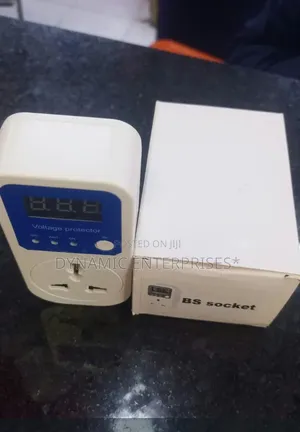 Fridge Guard with Voltage Protector