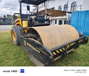 Roller Compactor Hire - 20 Tonnes