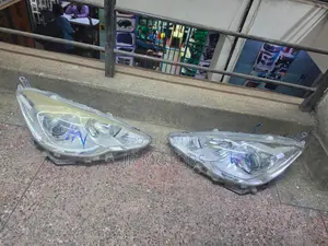 Toyota Aqua 2014-2017 Headlights (Non-Xenon)