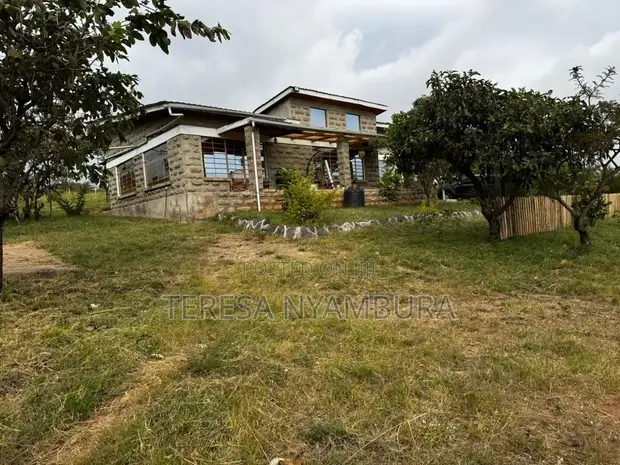 2-Bedroom Farm House on 7 Acres in Mua Hills for Sale - 1