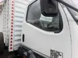 Mitsubishi FH Food Truck - 2